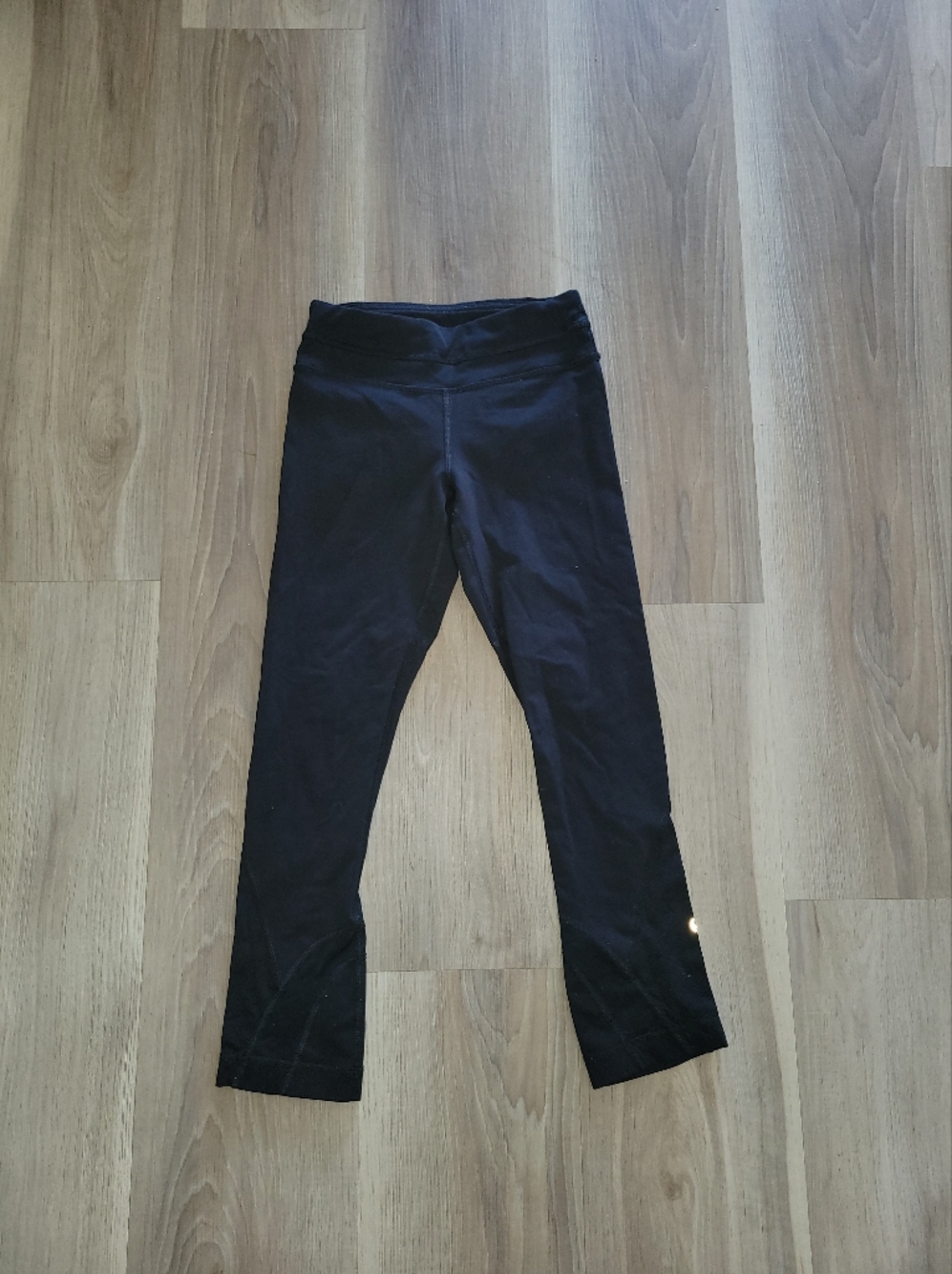 lululemon athletica Black Performance Crops Size 2